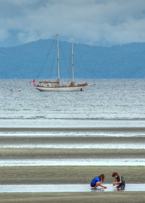 Day at the Beach by Randy Hall