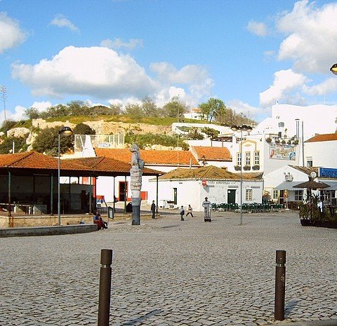 Alvor Hafen by Mario Lawall