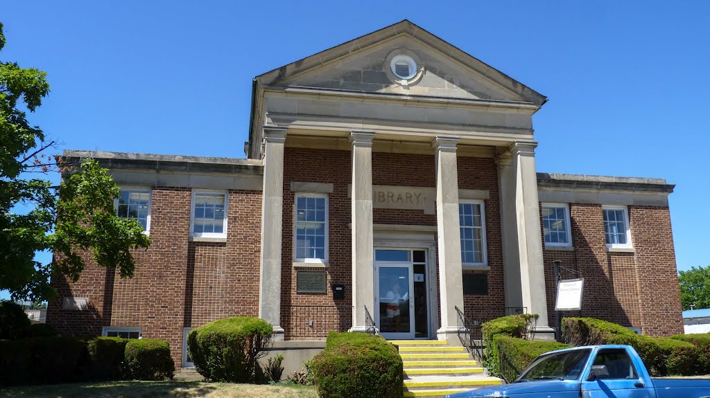 Sandwich, Illinois Library by D200DX