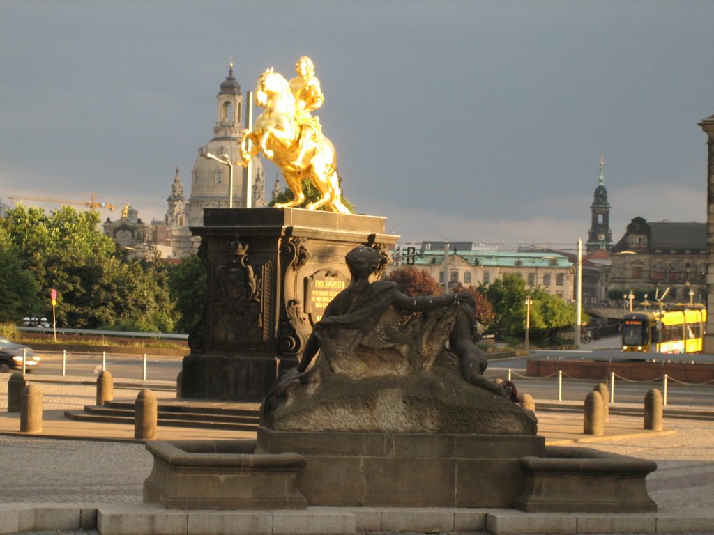 Der goldene Reiter by vandemberg Hagen