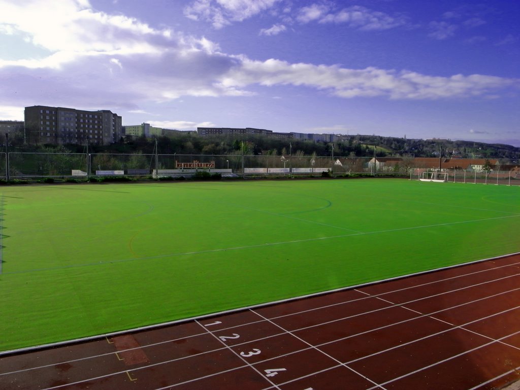 Blick auf den Sportplatz "Kaufland" by Dr. Thomas Haering