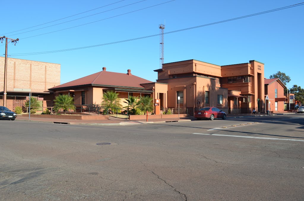 Whyalla courthouse and police station 26 june 2012 by Geniene Prater