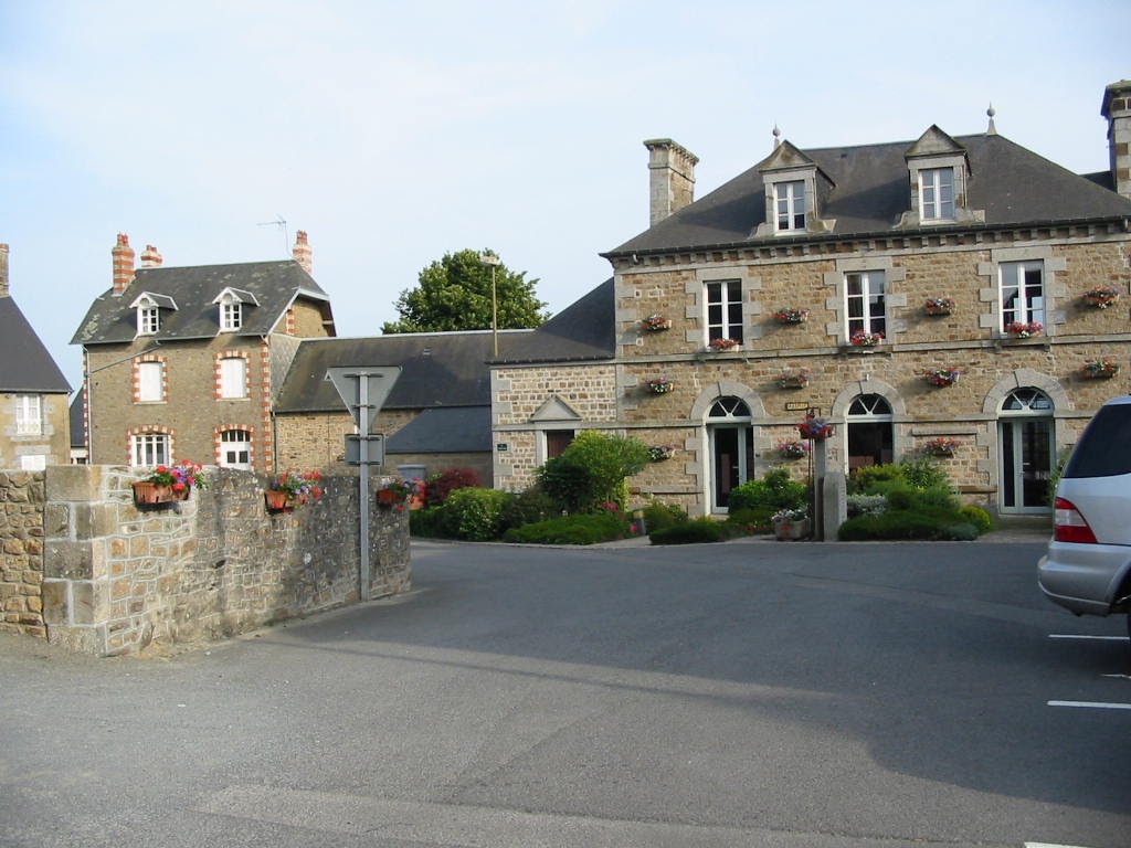 Saint-Quentin-sur-le-Homme by Daniel Gradel