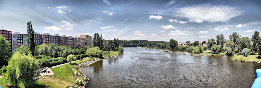 Kralupy nad Vltavou – view from bootbridge by jaCUBE