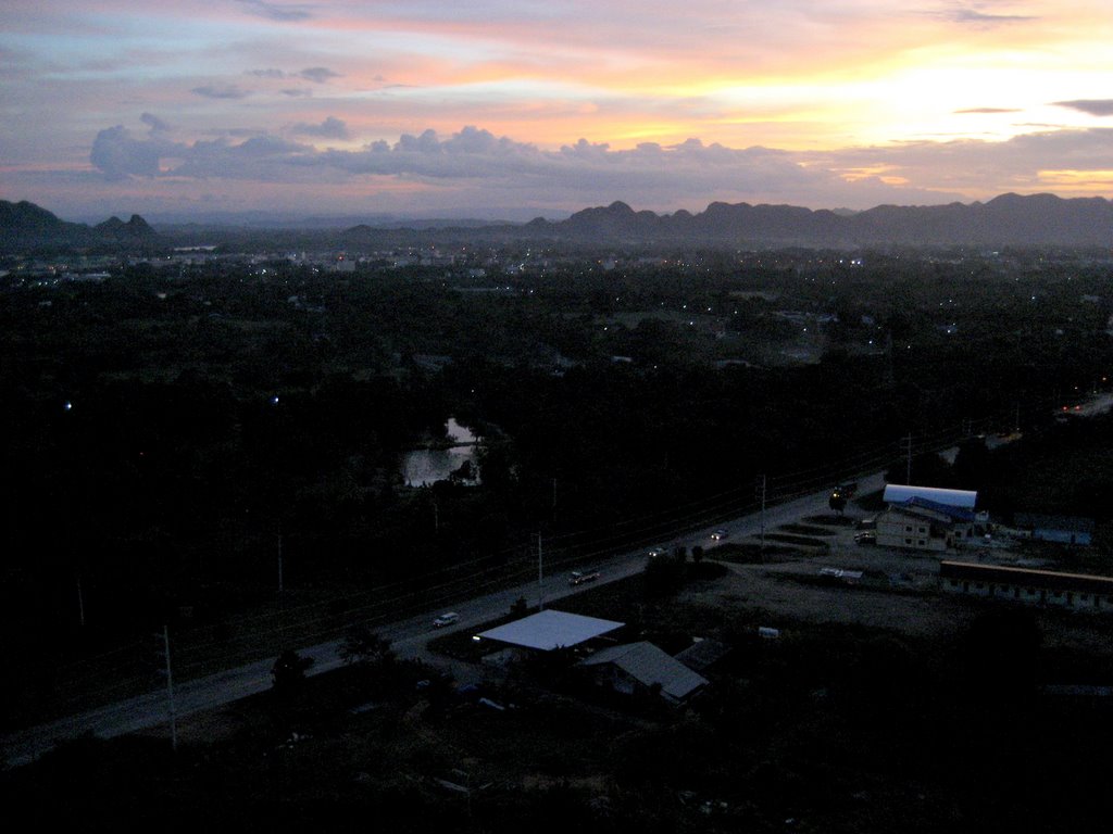 A View over Kanchanaburi in the dark 18.30 u by Thai pix Wildlife ph…