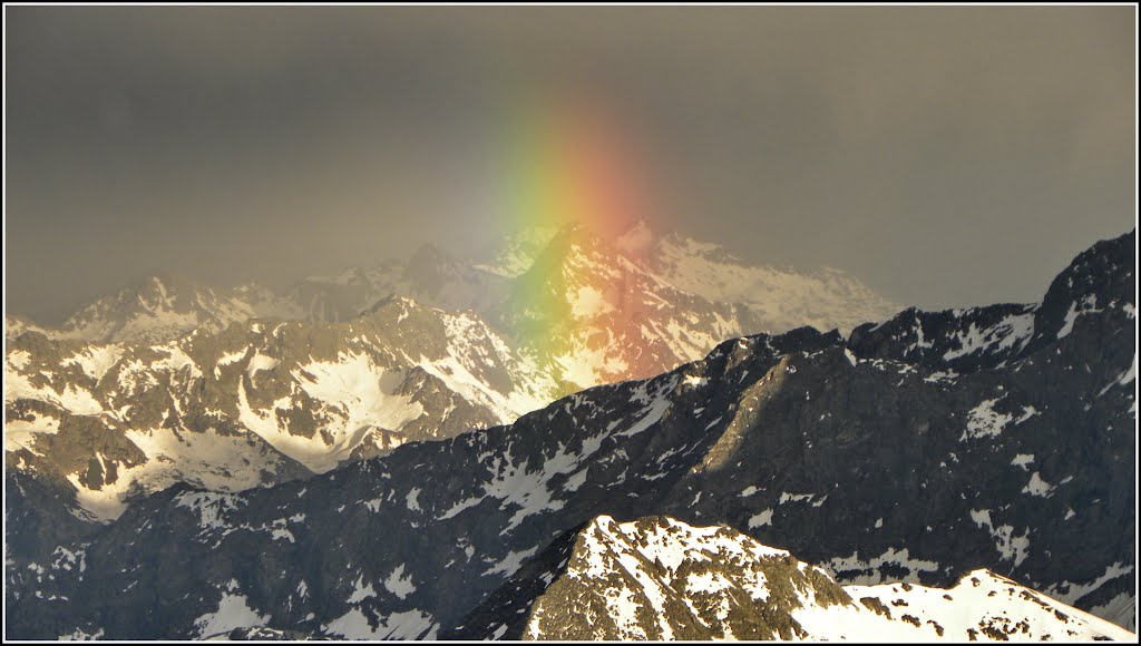 Arcobaleno Verso la Val Sesia, Capanna G.Gnifetti, Alagna Val Sesia by Saverio Panichi