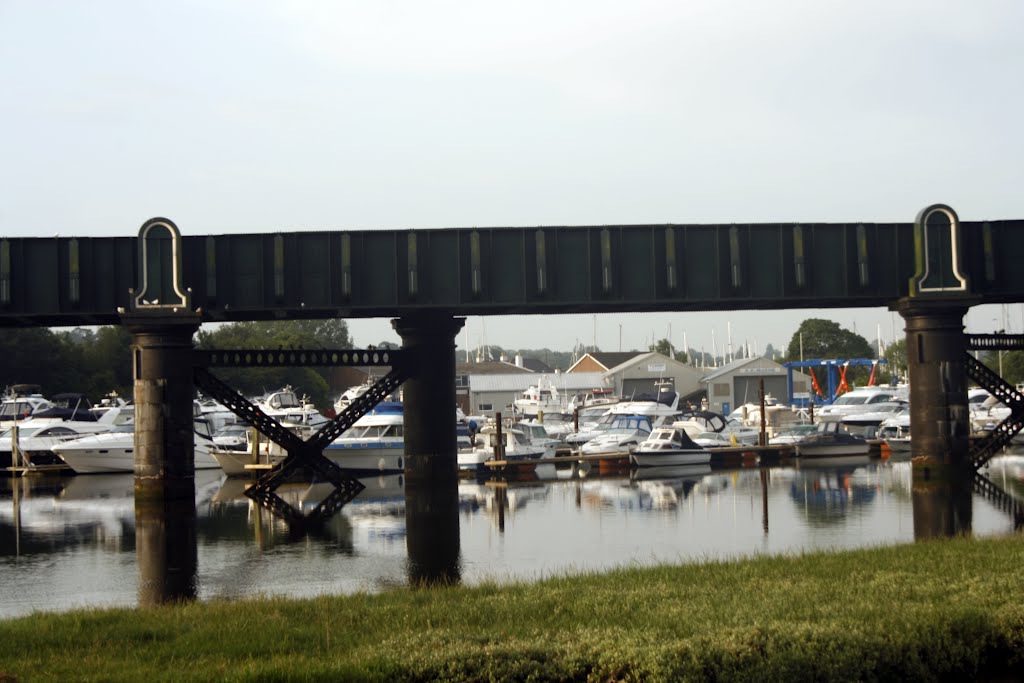 Railway over River Hamble by martin.curtis