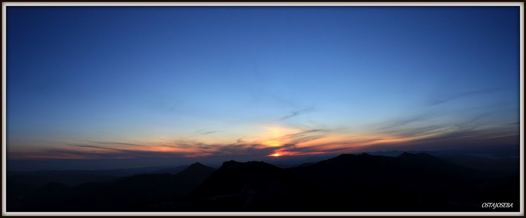 AMANECER DESDE EL PICO TRES MARES by OSTAJOSEBA