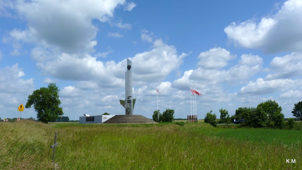 Nowy Dwór, Koronowo, Polska by Kazimierz .Mendlik