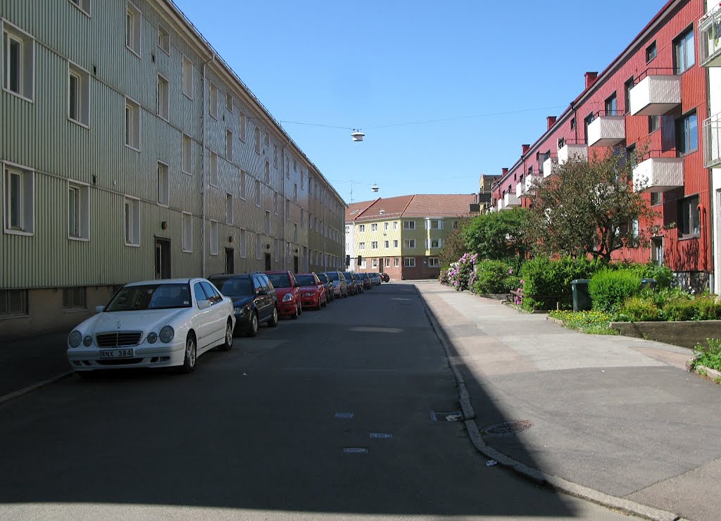 Väderkvarnsgatan, Brämaregården, Göteborg, 2012 by Biketommy