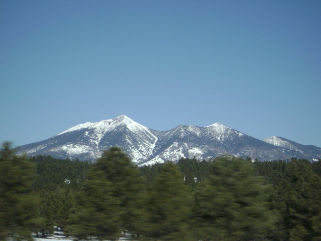 Humphrey's Peak as seen from Hwy. 40 Going West by wssnwhttr