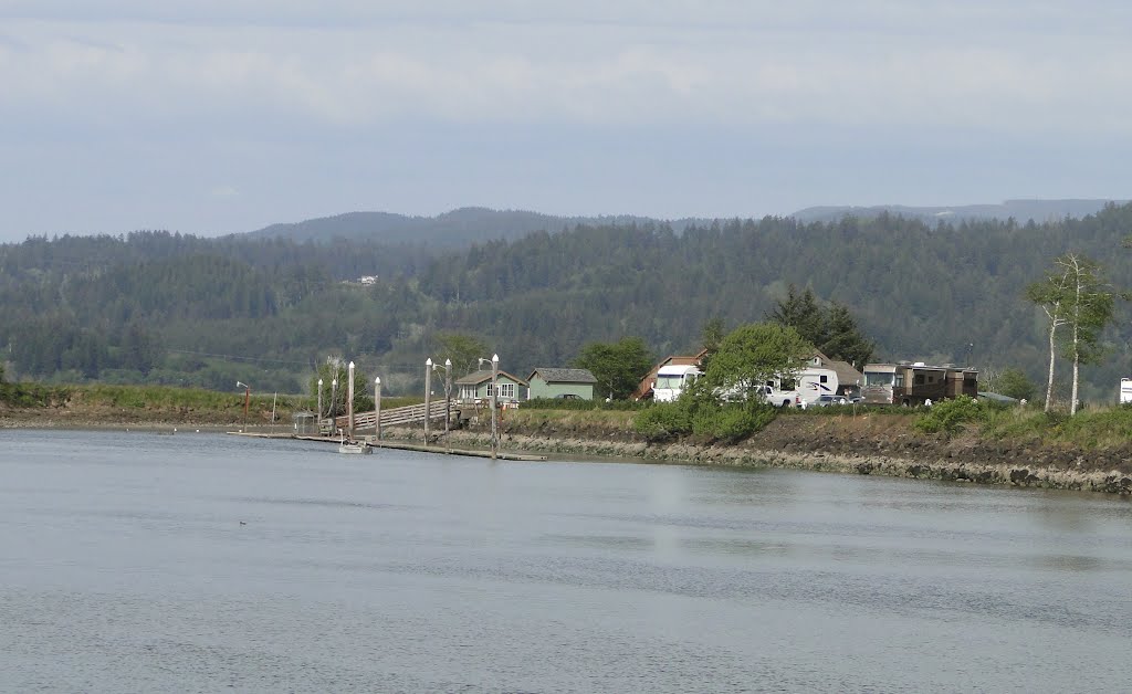 Waldport, OR by Gino Vivi