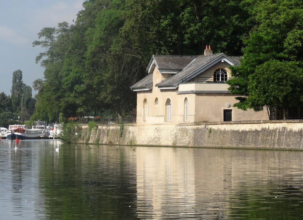 Sur les bords de la Moselle by crvzr