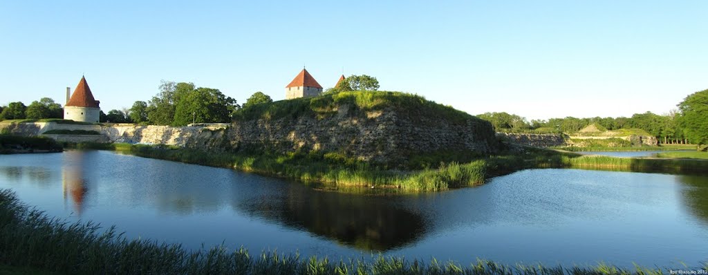 Kuressaari fortress by Ilpo Ruissalo