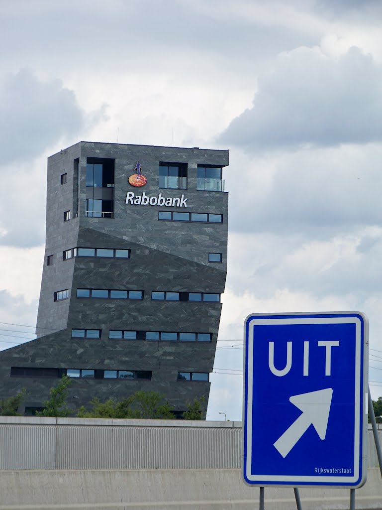 Rabobank is uit by Ted Potters