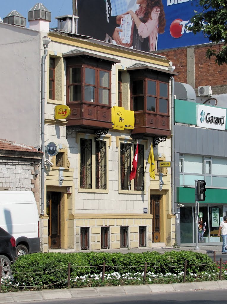 Alsancak Postanesi - Alsancak Post Office - Izmir by Ibrahim Karadogan