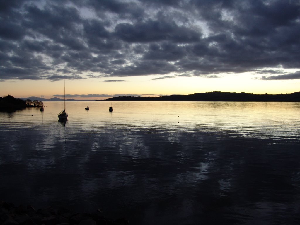 Sunset over Lake Taupo by Markfwd