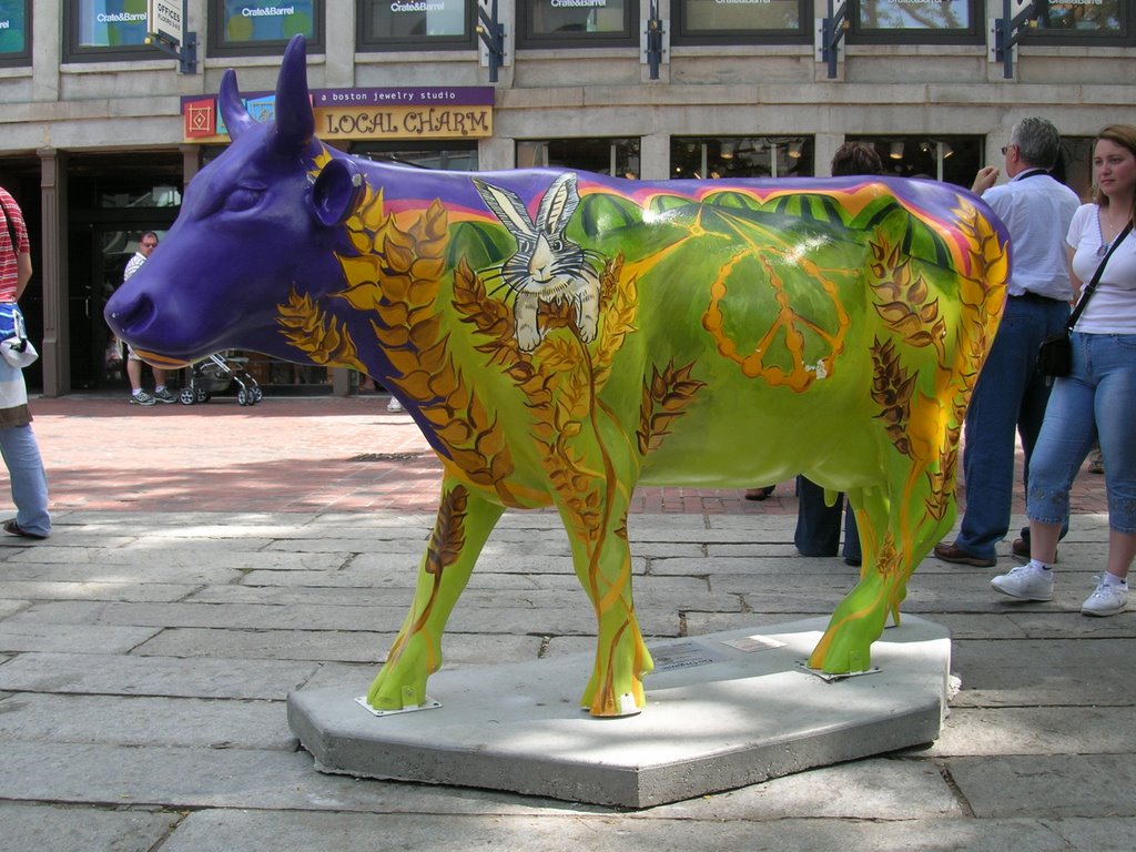 Go Organic (Cow Parade 2006) by ubarus