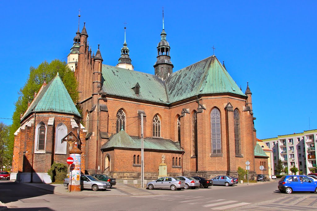 Kościół pw. Narodzenia NMP w Głubczycach by Ralf Lotys