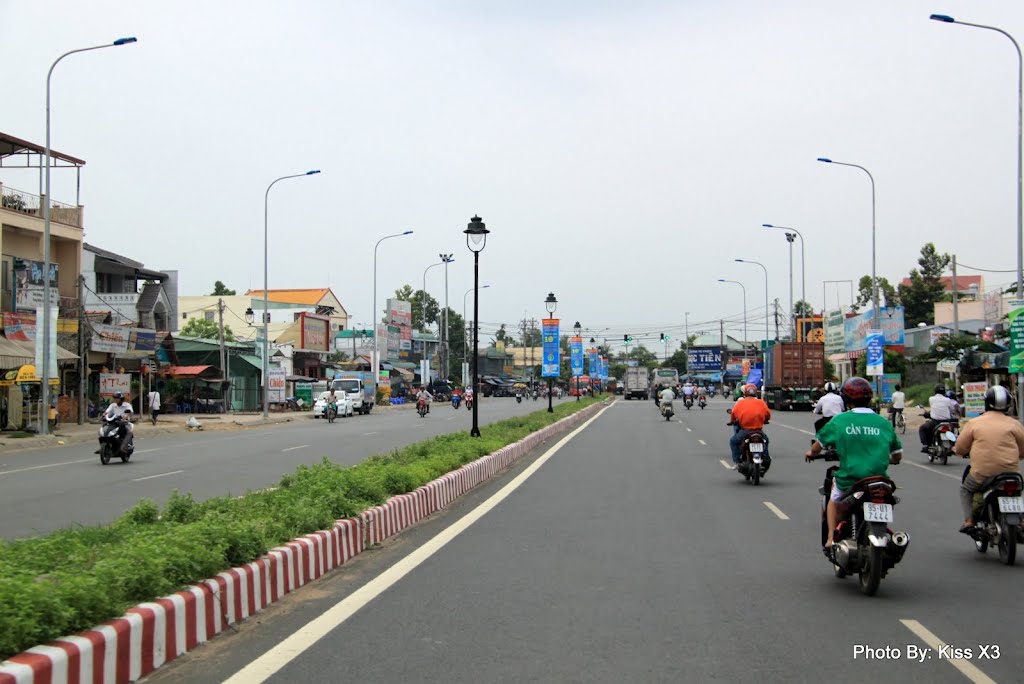 Trên đường phố Cần Thơ by Tuan CaNon