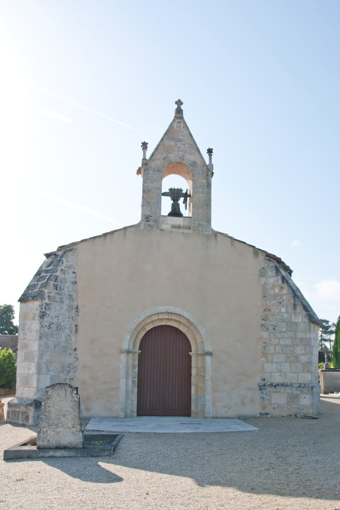 Église Sainte Thérèse de LE PIN - 17210 by Pierre THIBAULT