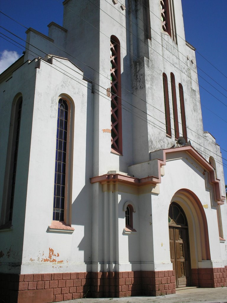 Templo católico de Dom Pedro de Alcântara by Ignácio Tesche Paim