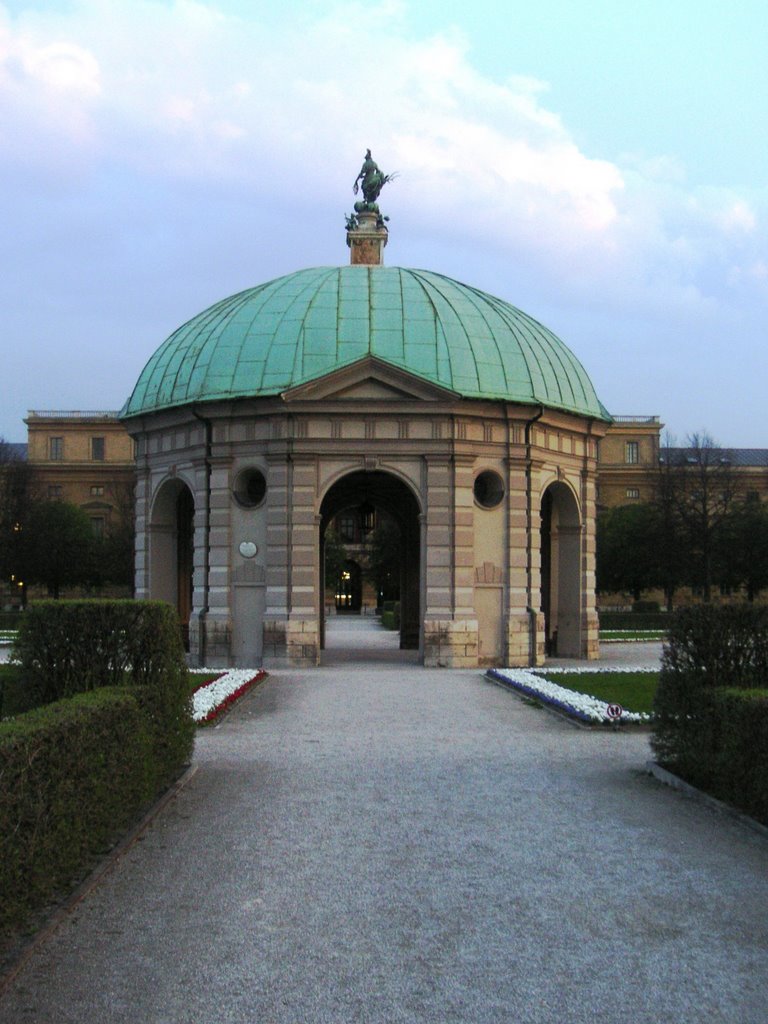 München, Hofgarten by Cash Glam