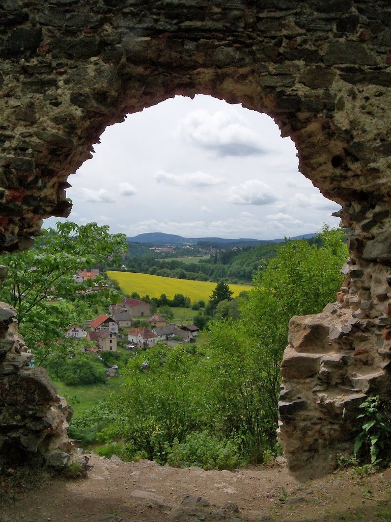 Týnec nad Sázavou ze Zbořeného Kostelce by miissanek