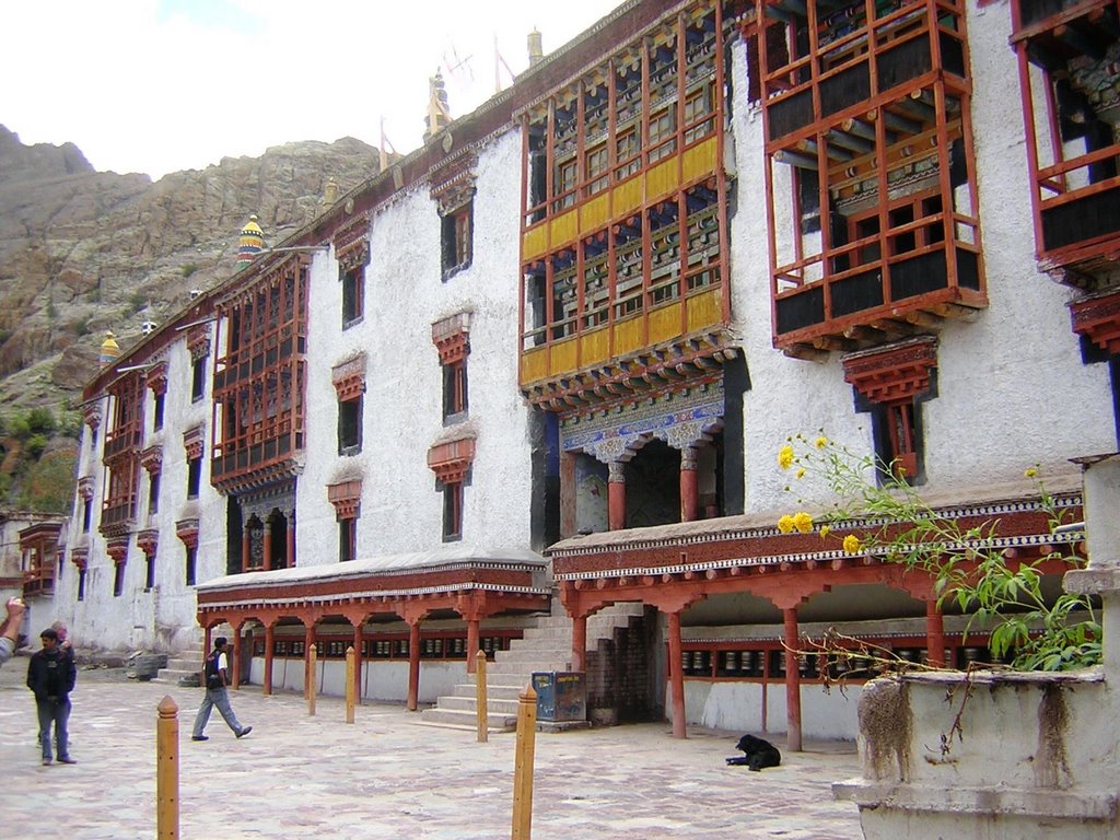 Hemis Gompa - esterno by maresa maremagna