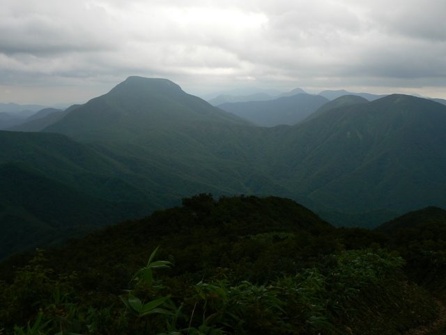 大東岳 Daitoh-dake Peak 1366mH by Tomofumi Sato