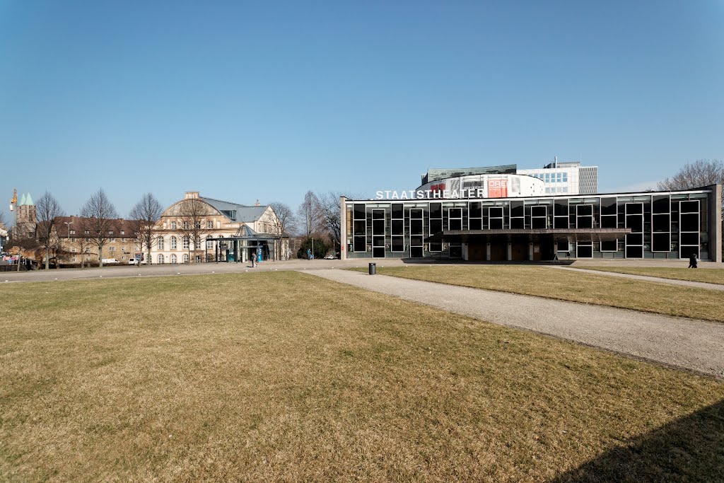 Kassel - Friedrichsplatz - View ENE on Staatstheater Kassel 1959 by Paul Bode & Ernst Brunding by txllxt