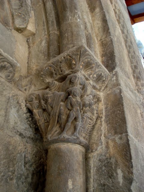 Catedral de Jaca (Huesca). Capitel de la portada. by malvarello