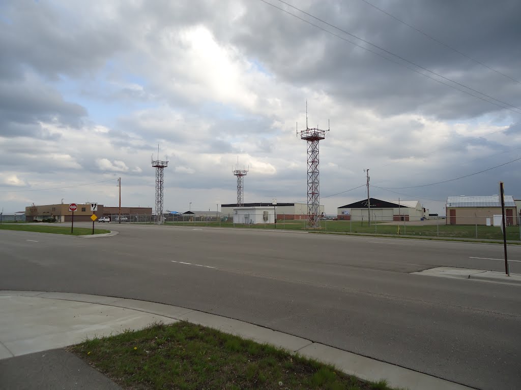 Communication towers for Flying Cloud Airport by tensor08