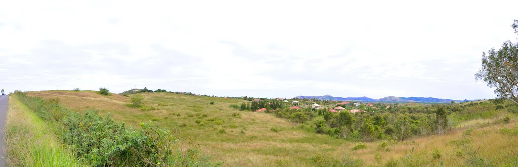 VILLAGE DE PORT OUENGHI by ml.claude