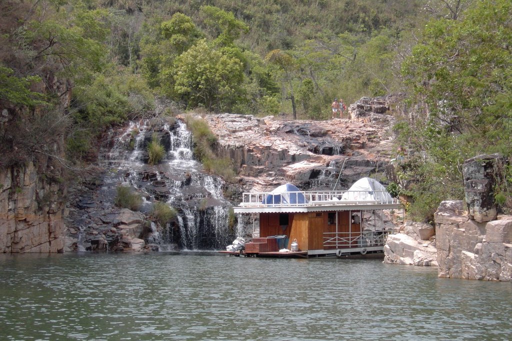 Cachoeira Carmo do Rio Claro by Antoniel Reis