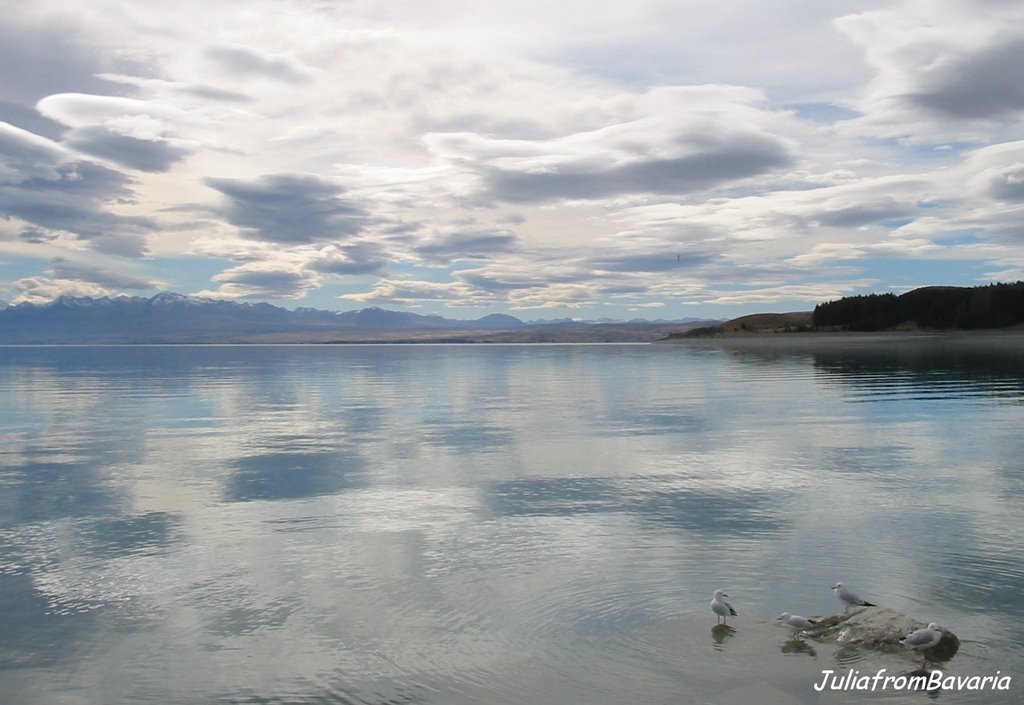 Lake Pukaki - South Island - N.Z. by JuliafromBavaria