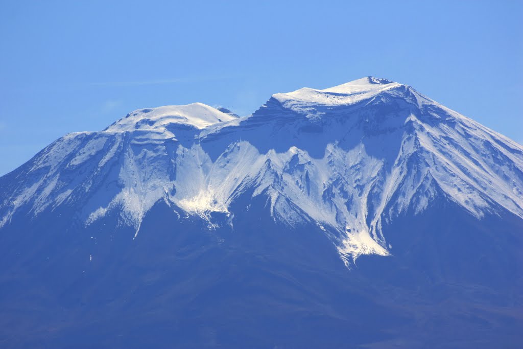 Volcan San Pedro by John Brüning