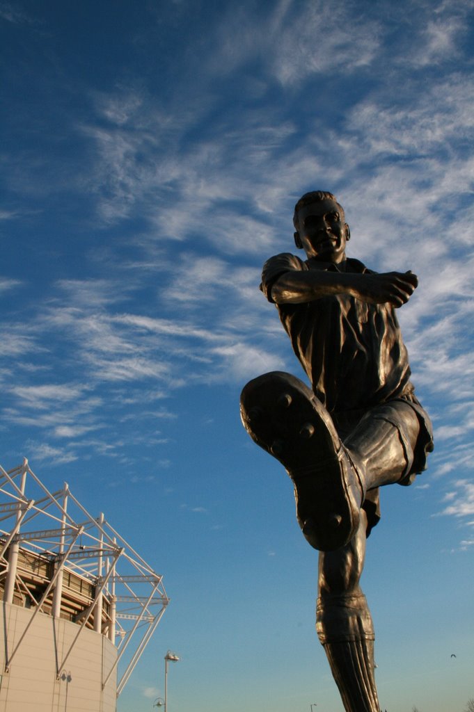 The Riverside Staduim- Wilf Mannion by Matthew T. Strachan