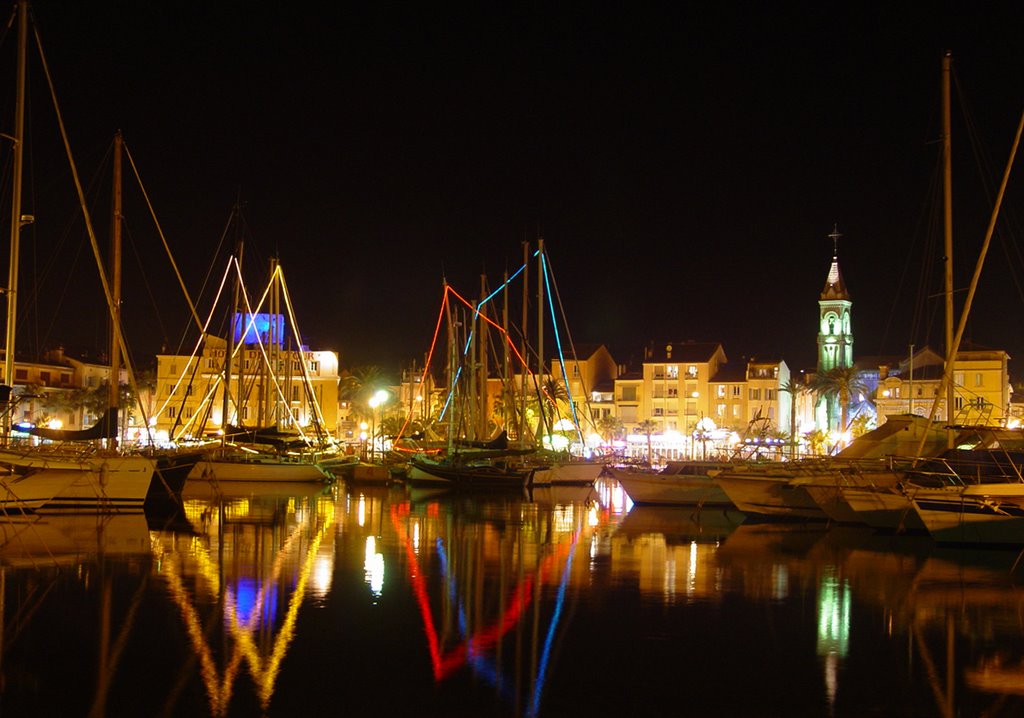 Port de Sanary de nuit by xuan83