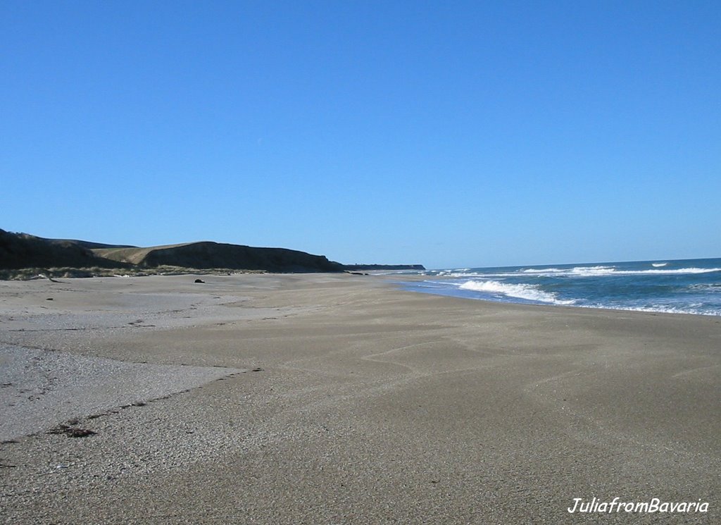 Wangaloa Beach - NZ by JuliafromBavaria