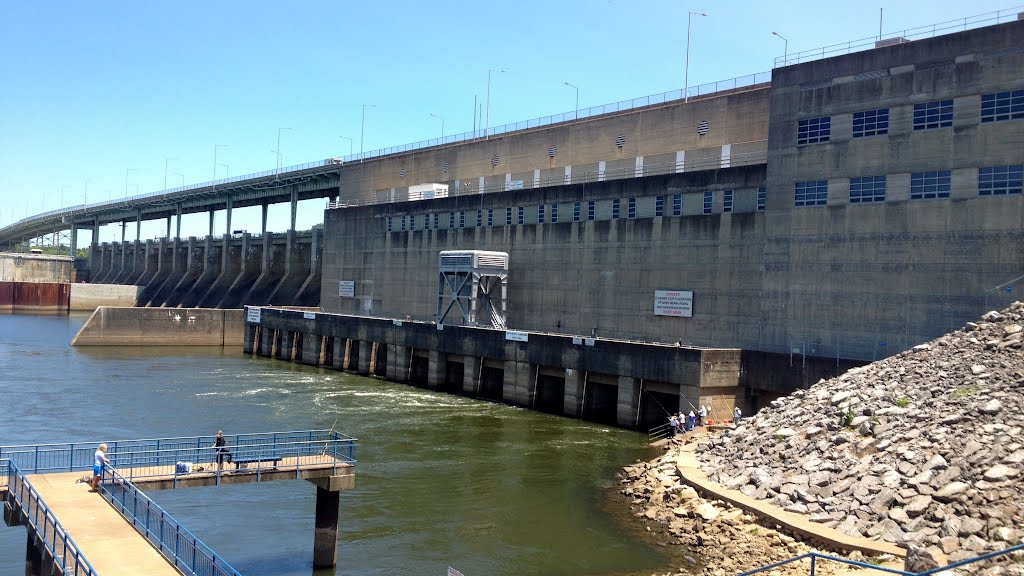 Chickamauga Dam by Jackson David Reynolds