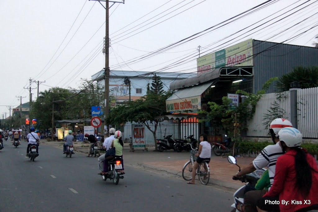 Long Xuyên phố by Tuan CaNon