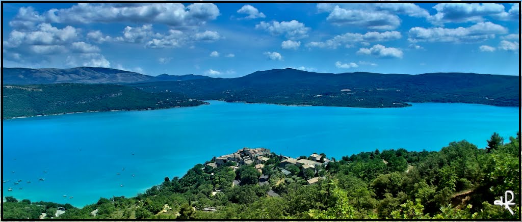 Lac de Sainte Croix du Verdon by jyleroy