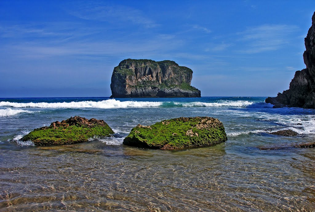 PLAYA LA BALLOTA... by EL INDIO