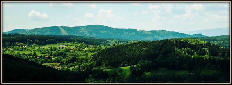 Wołowiec zbliżenie w kierunku góry Dzikowiec 836m by GORAL