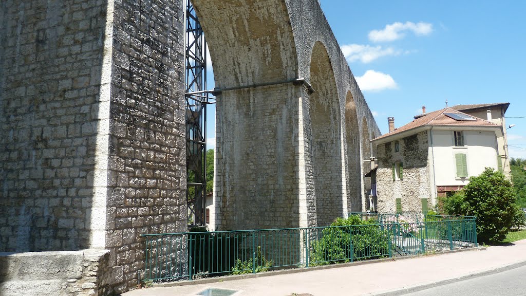 St Nazaire en Royans by Dominic Mathieu