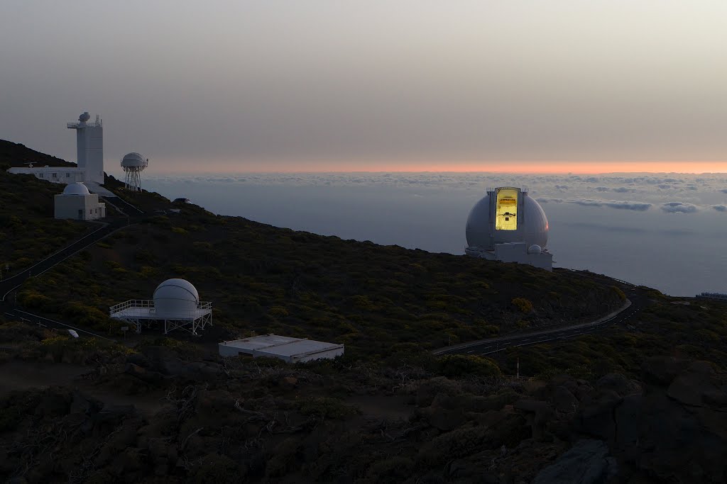 Observatorio del Roque de Los Muchachos by VMGO