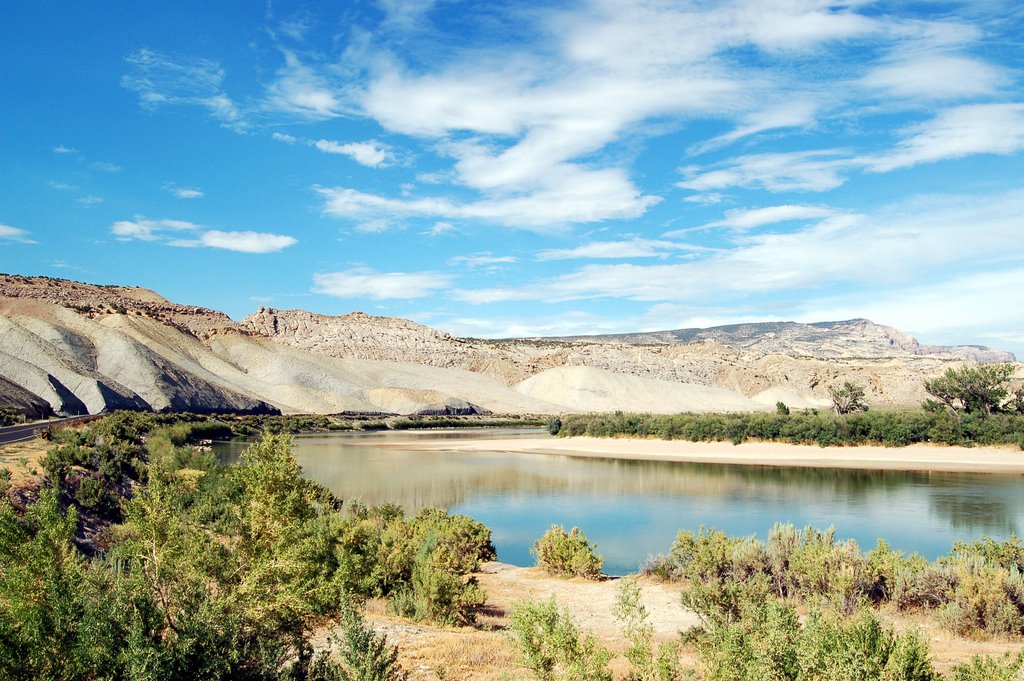 Loop of Green River in Dinosaur NP by Herve Quatrelivre