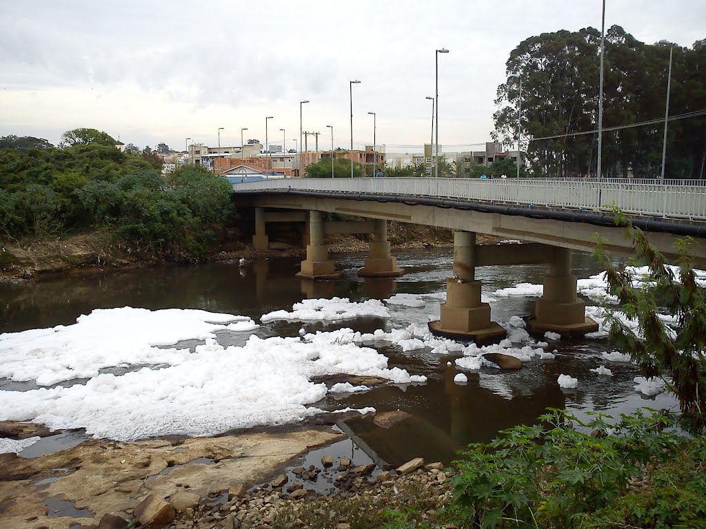 Ponte dos Pescadores (Poluição Extrema) by lvsboston