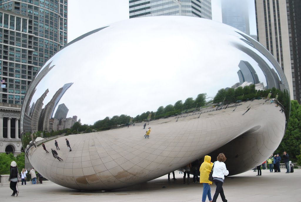 Cloudy Cloud Gate by imishu